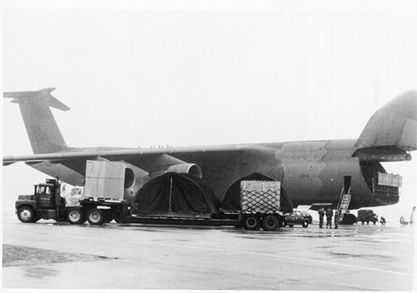 E. L. Murphy Trucking Company loading air freight.